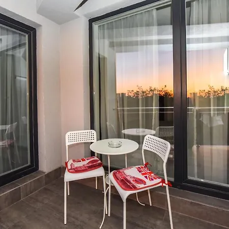 Ideal Old Town Διαμέρισμα *