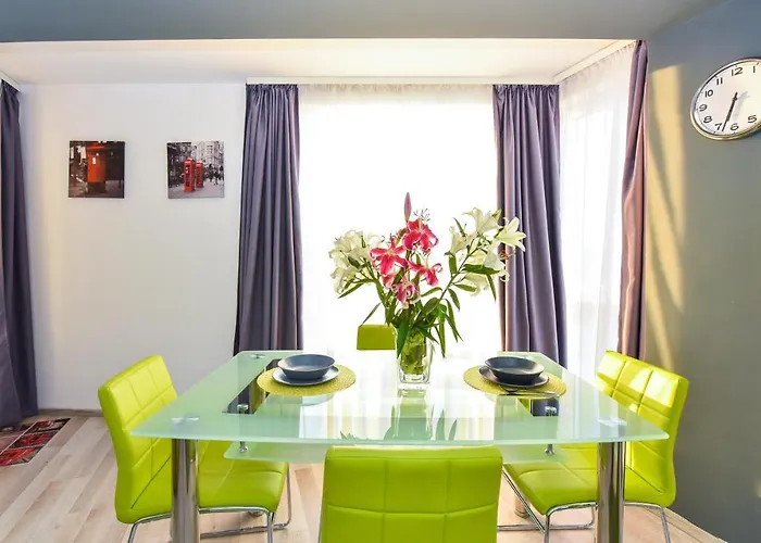 Ideal Old Town Бухарест