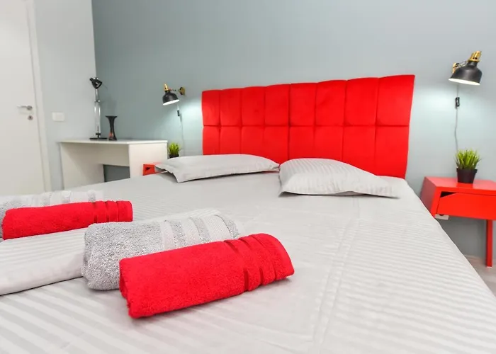 Ideal Old Town Бухарест