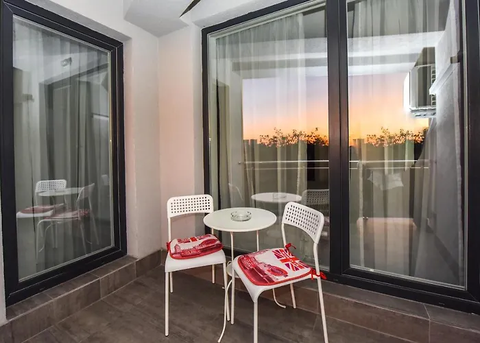 Ideal Old Town דירה *