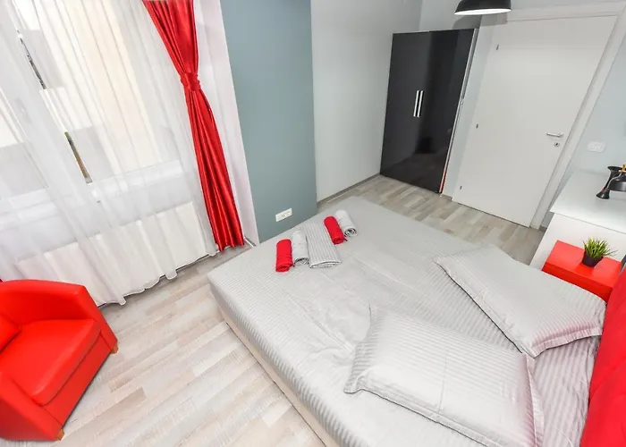 Ideal Old Town Apartment